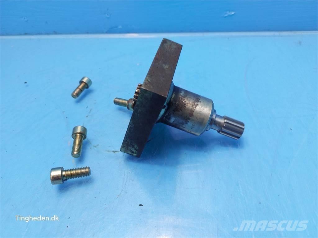 John Deere 2254 Hidraulikos įrenginiai