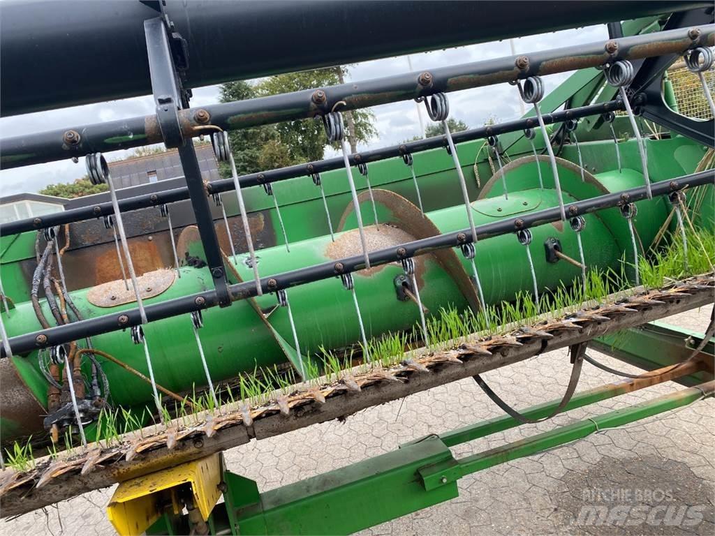 John Deere 25 Derliaus nuėmimo kombainų priedai