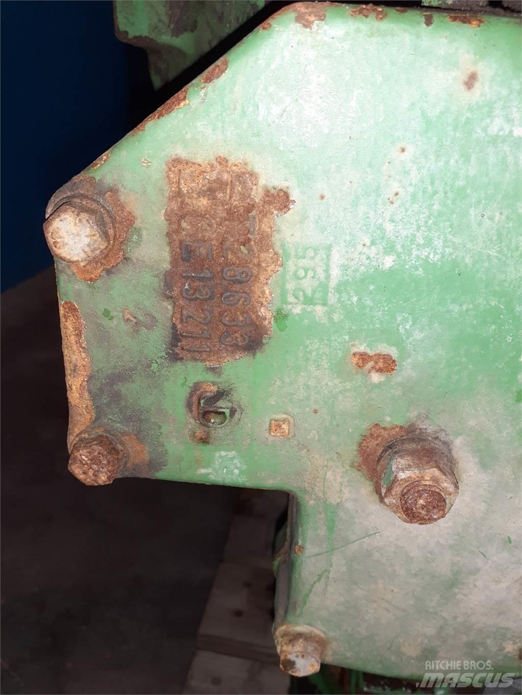 John Deere 2840 Transmisijos
