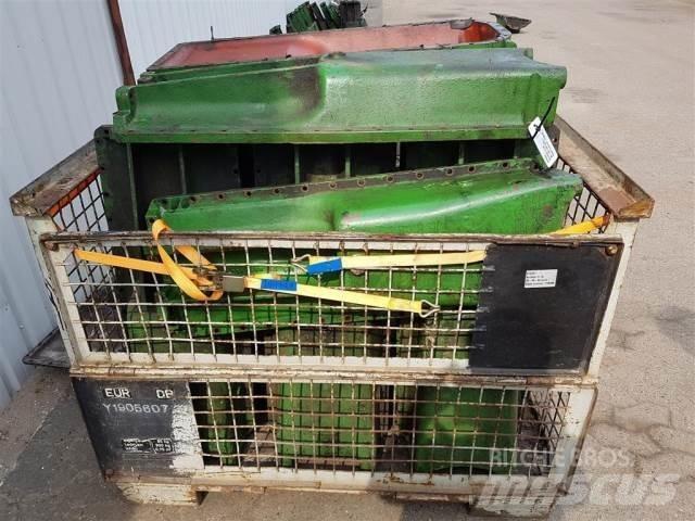 John Deere 3040 Varikliai