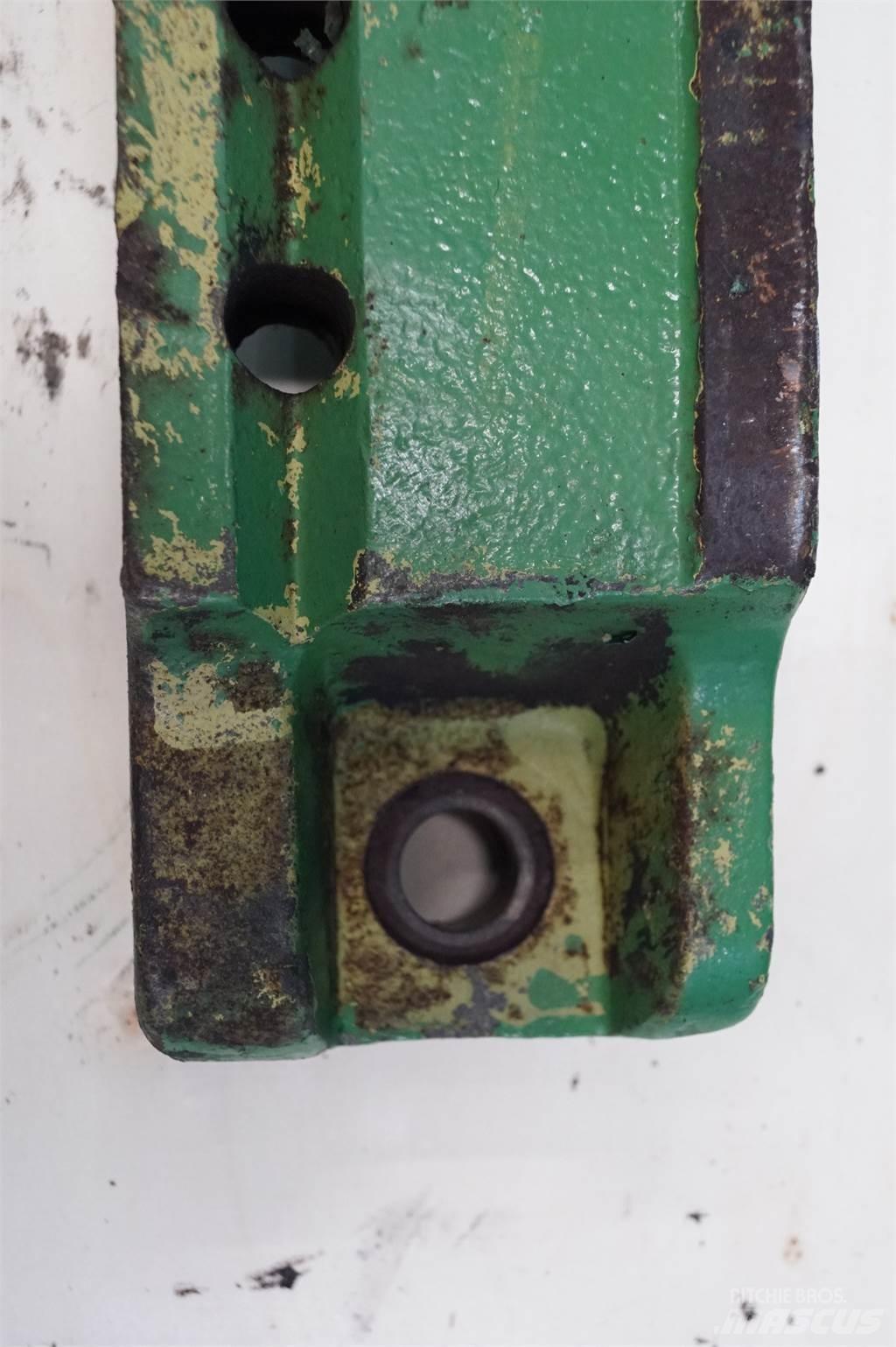 John Deere 3040 Kiti naudoti traktorių priedai