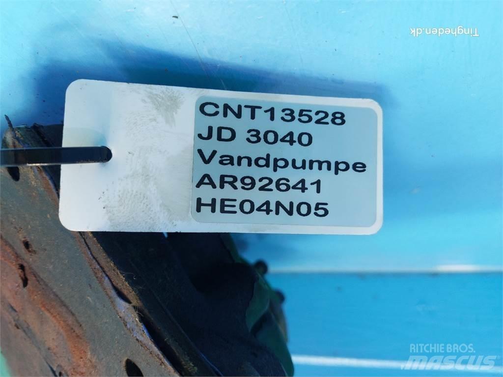 John Deere 3040 Varikliai