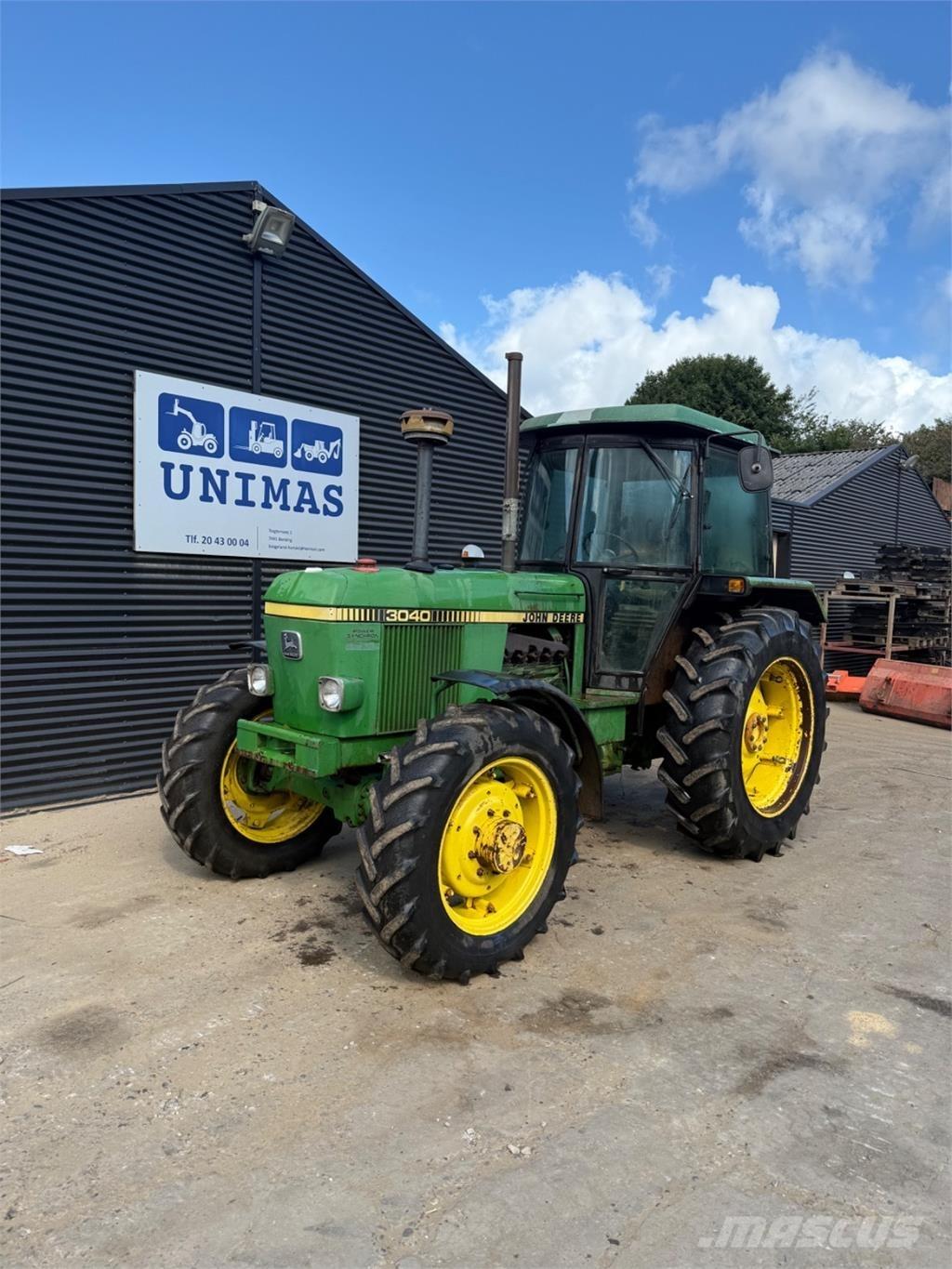 John Deere 3040 Traktoriai