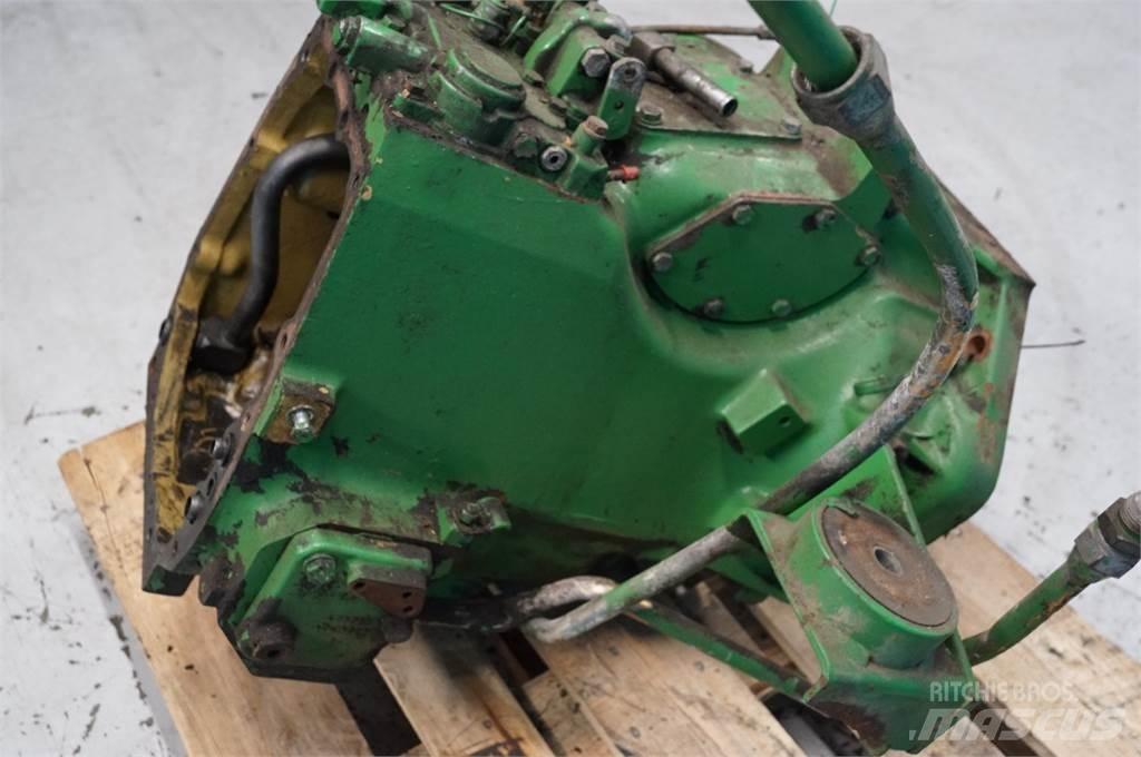 John Deere 3140 Transmisijos