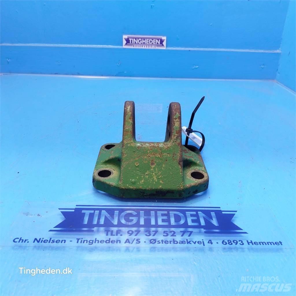 John Deere 3140 Kiti naudoti traktorių priedai