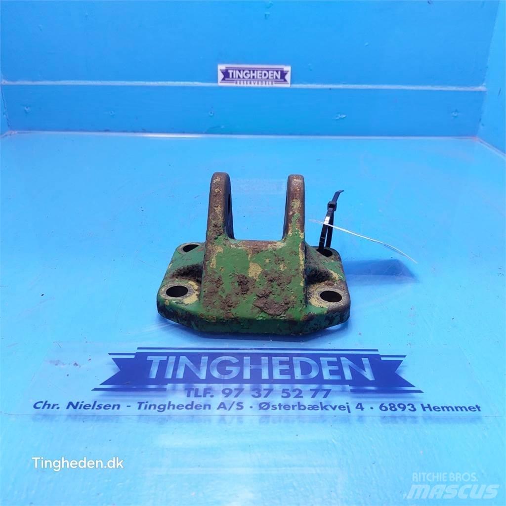 John Deere 3140 Kiti naudoti traktorių priedai
