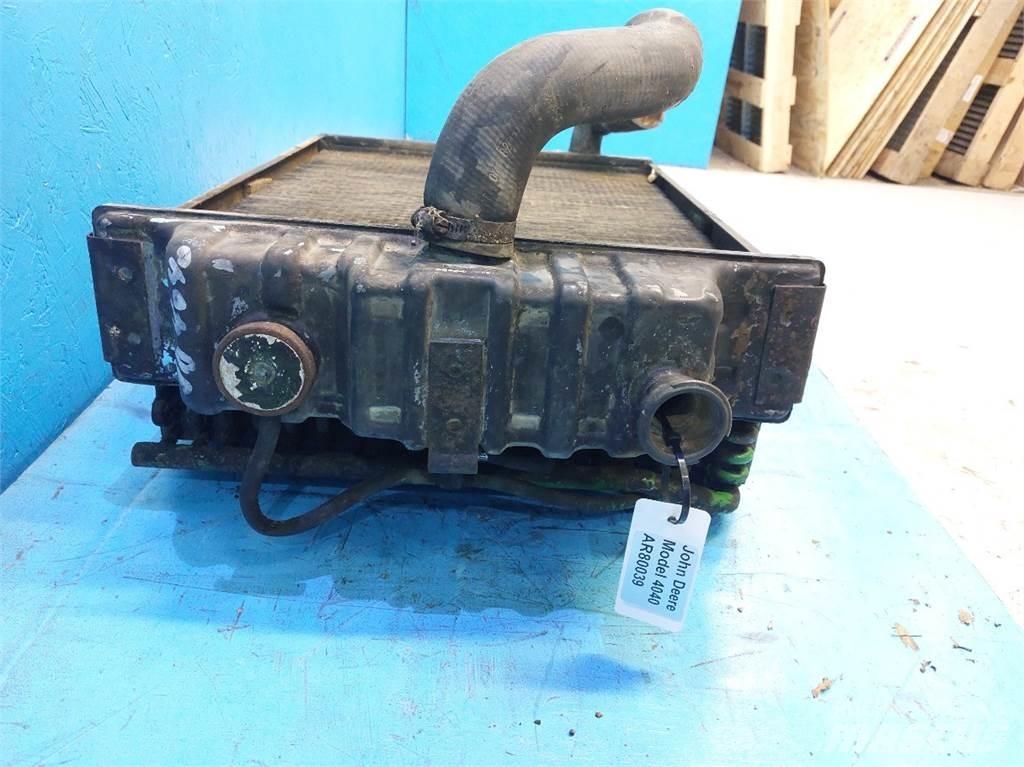 John Deere 4040 Radiatoriai