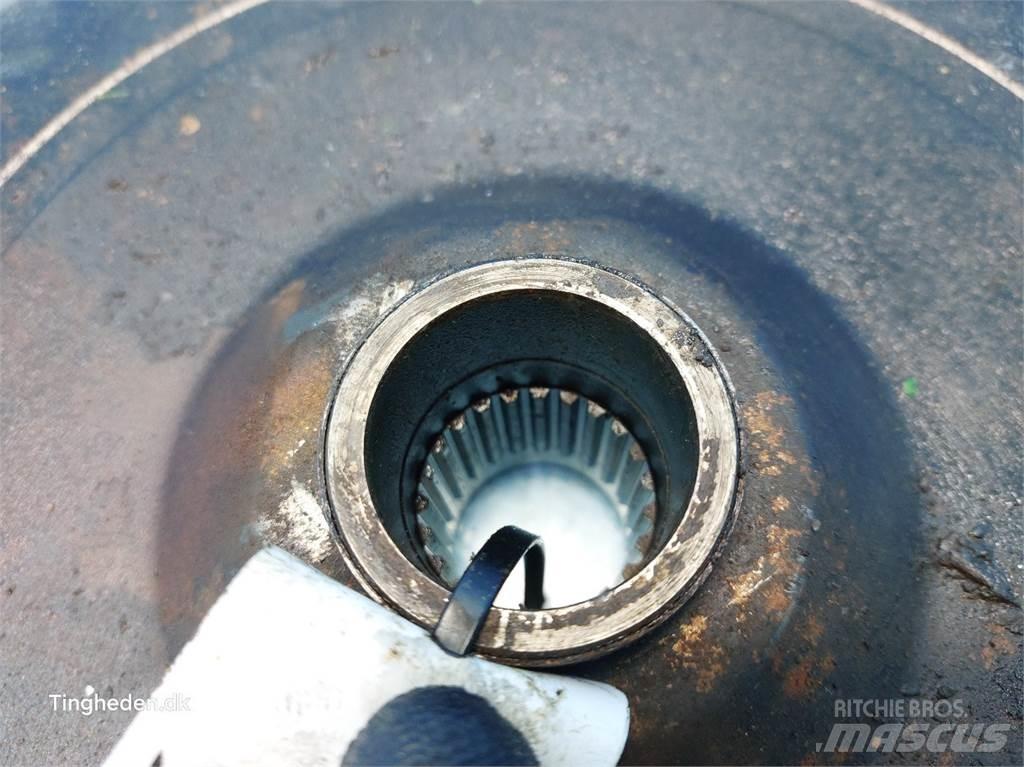 John Deere 4040 Kiti naudoti traktorių priedai