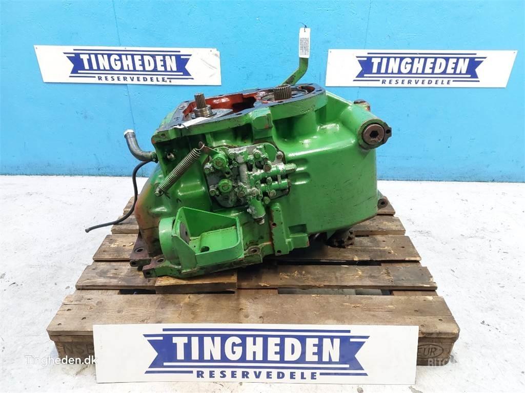 John Deere 4040S Transmisijos