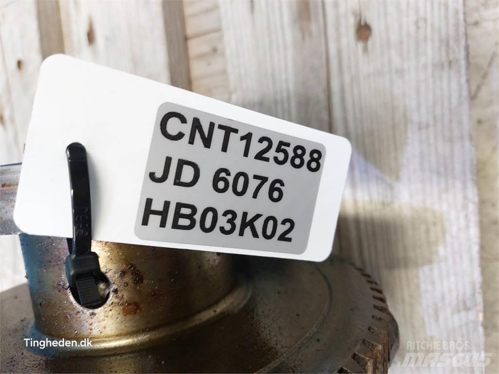 John Deere 4055 Varikliai