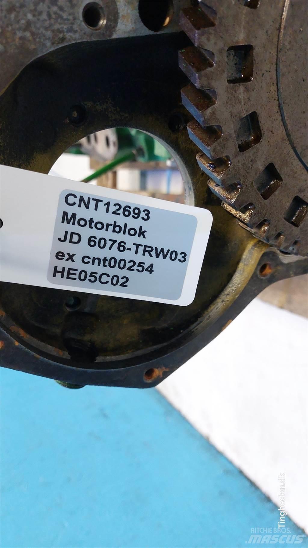 John Deere 4055 Varikliai