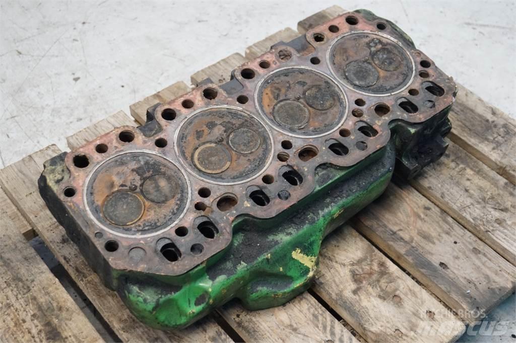 John Deere 4239 Varikliai