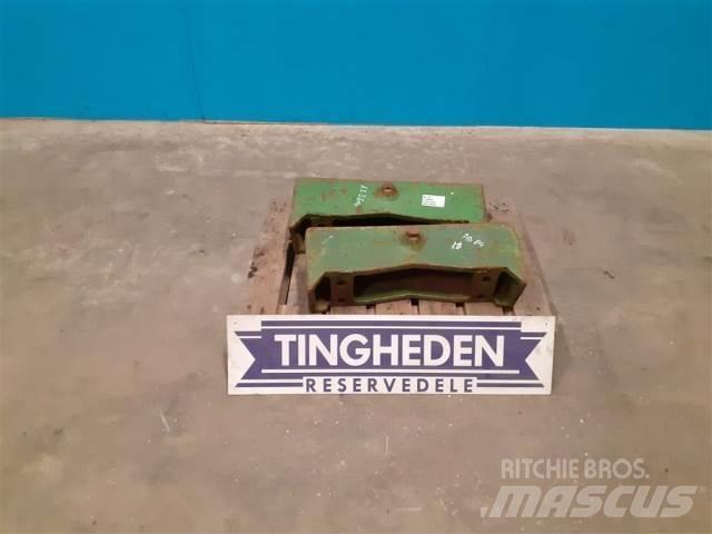 John Deere 4240 Priekiniai svoriai