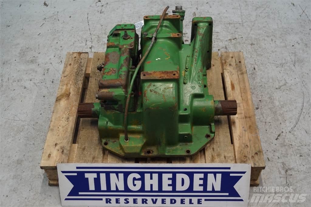 John Deere 4240 Kiti naudoti traktorių priedai