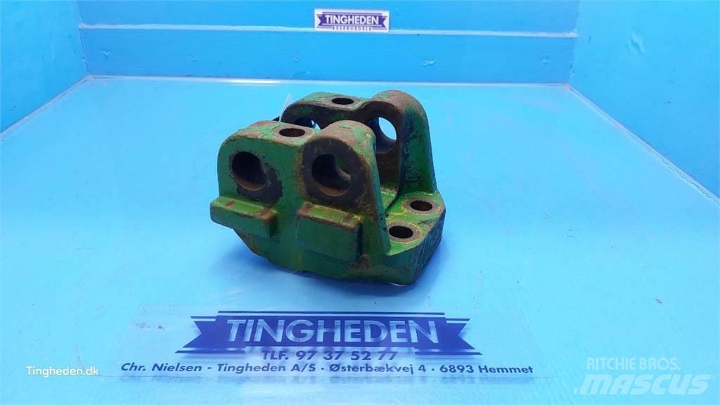 John Deere 4255 Kiti naudoti traktorių priedai