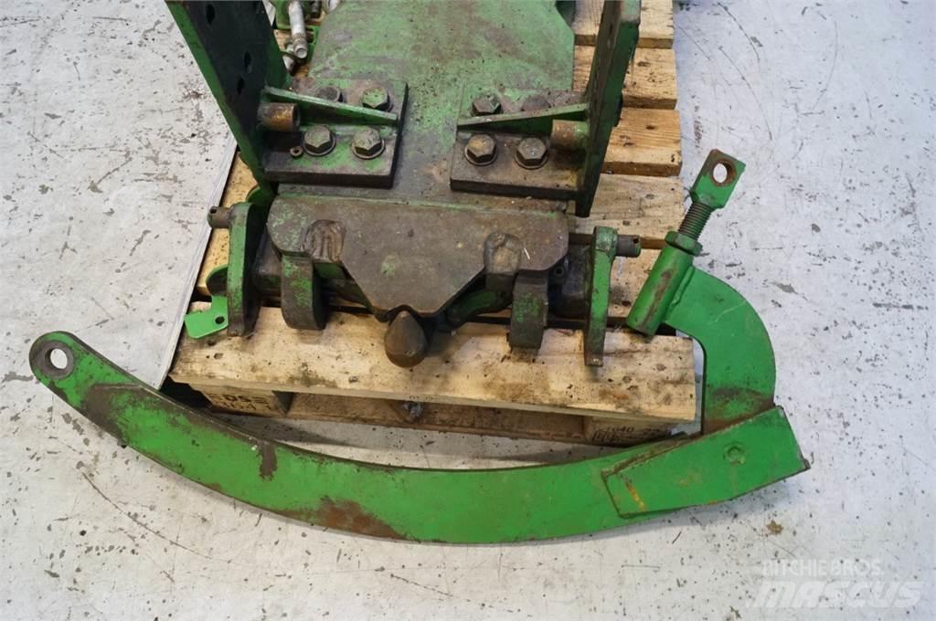 John Deere 4450 Kiti naudoti traktorių priedai