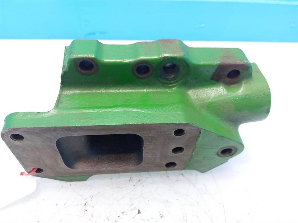 John Deere 4450 Hidraulikos įrenginiai