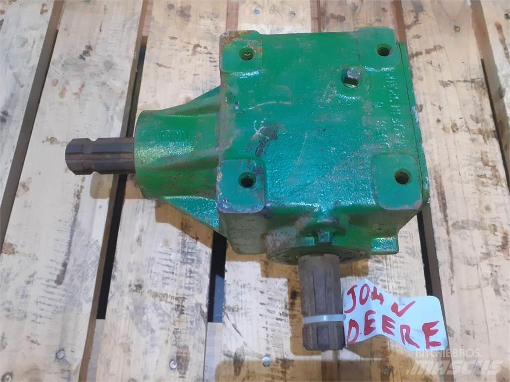 John Deere 550 Transmisijos