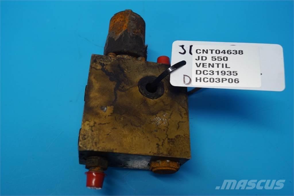 John Deere 550 Hidraulikos įrenginiai