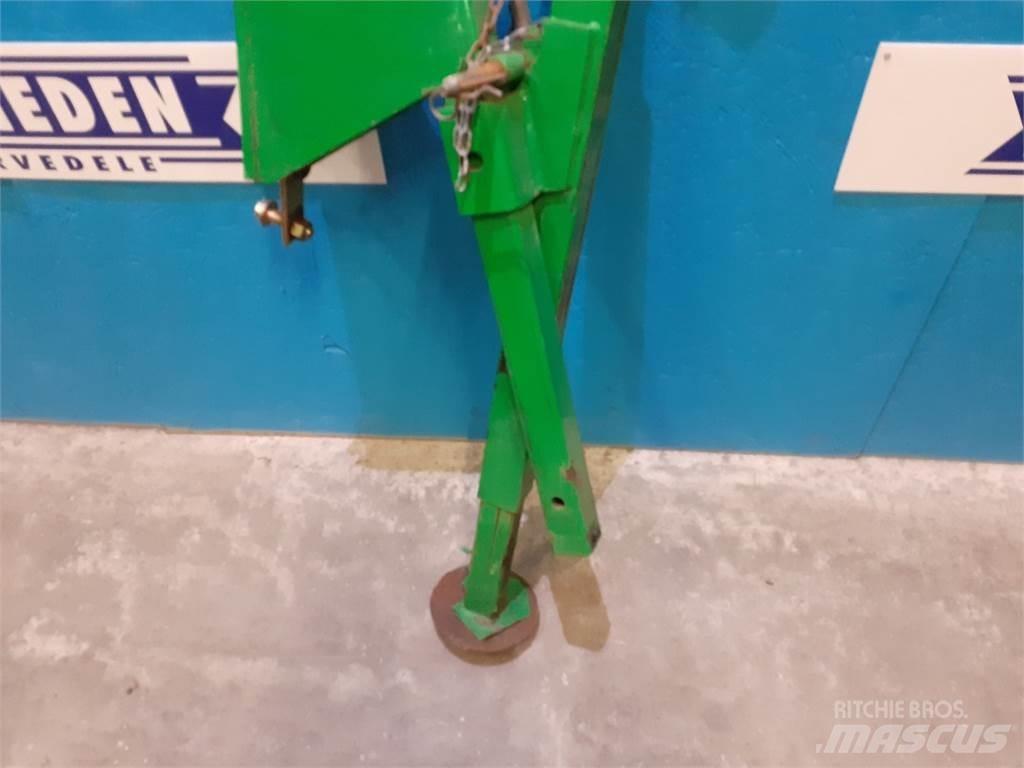 John Deere 575 Atrinkimo kaušai