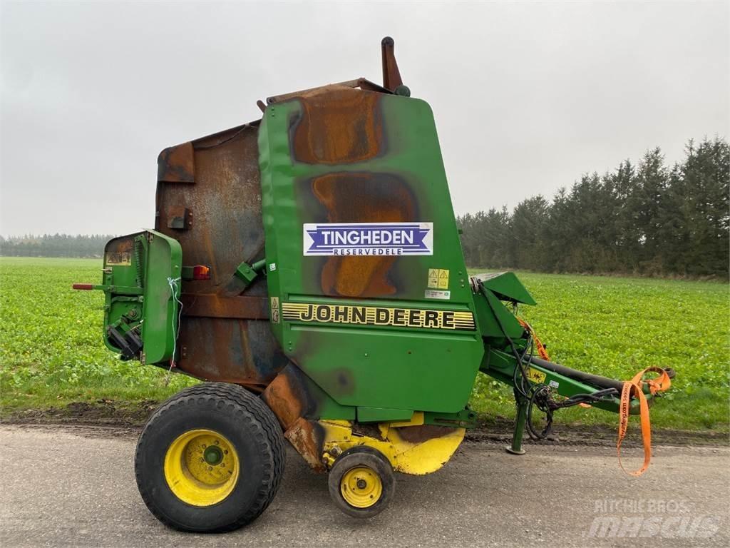 John Deere 580 Ritinių presai