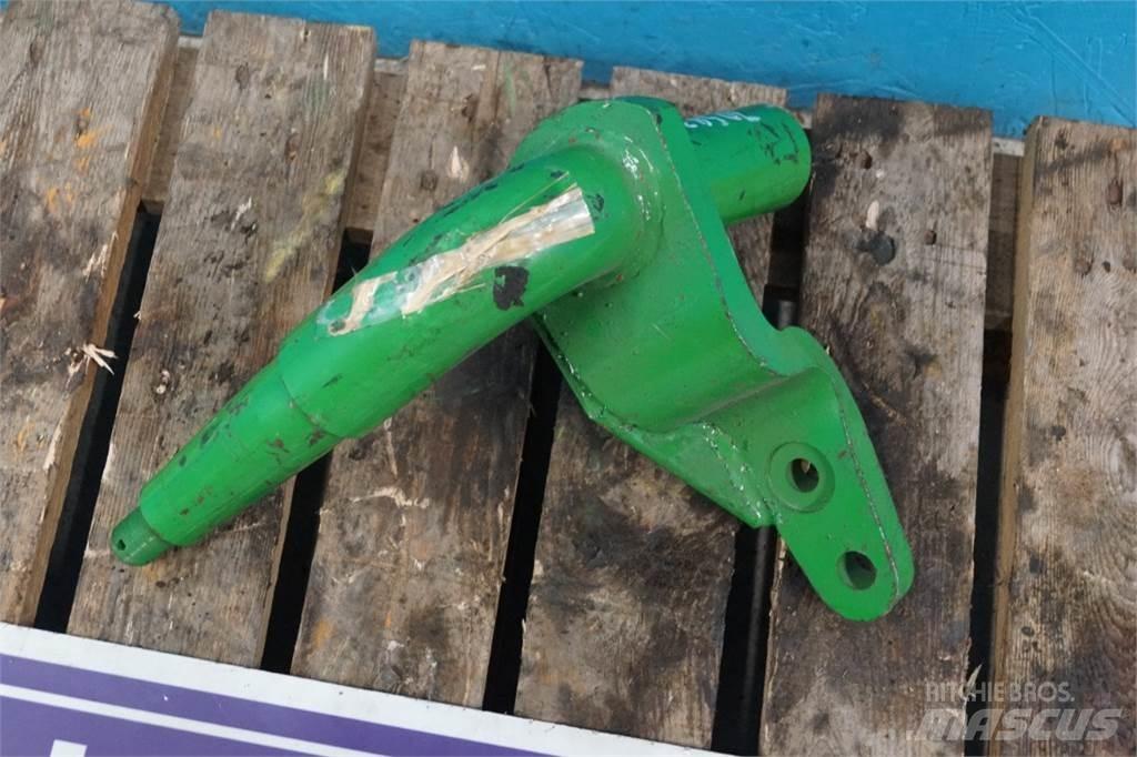 John Deere 5830 Šieno ir pašarų ruošimo mašinų priedai
