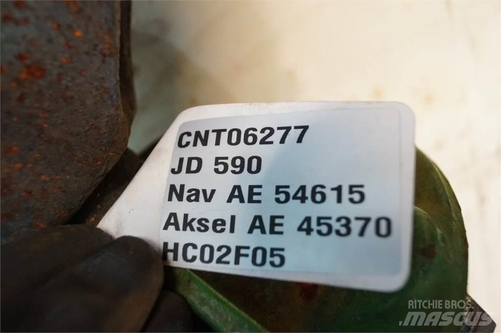 John Deere 590 Ašys