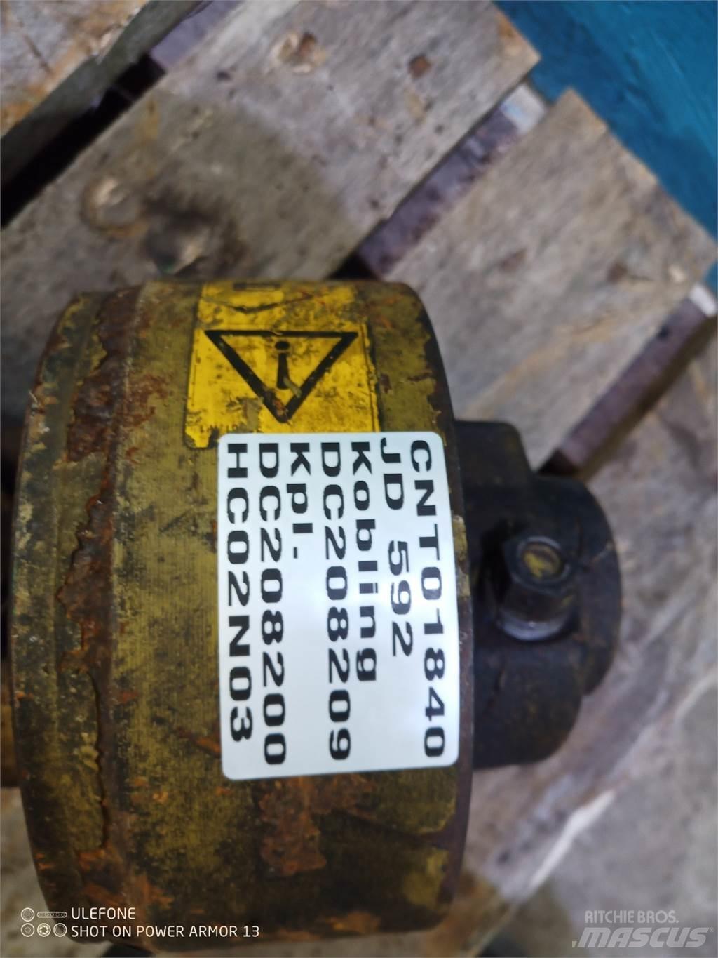 John Deere 592 Kiti naudoti traktorių priedai