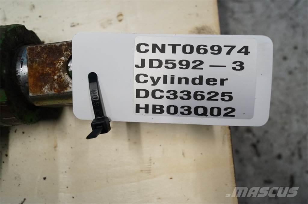 John Deere 592 Hidraulikos įrenginiai