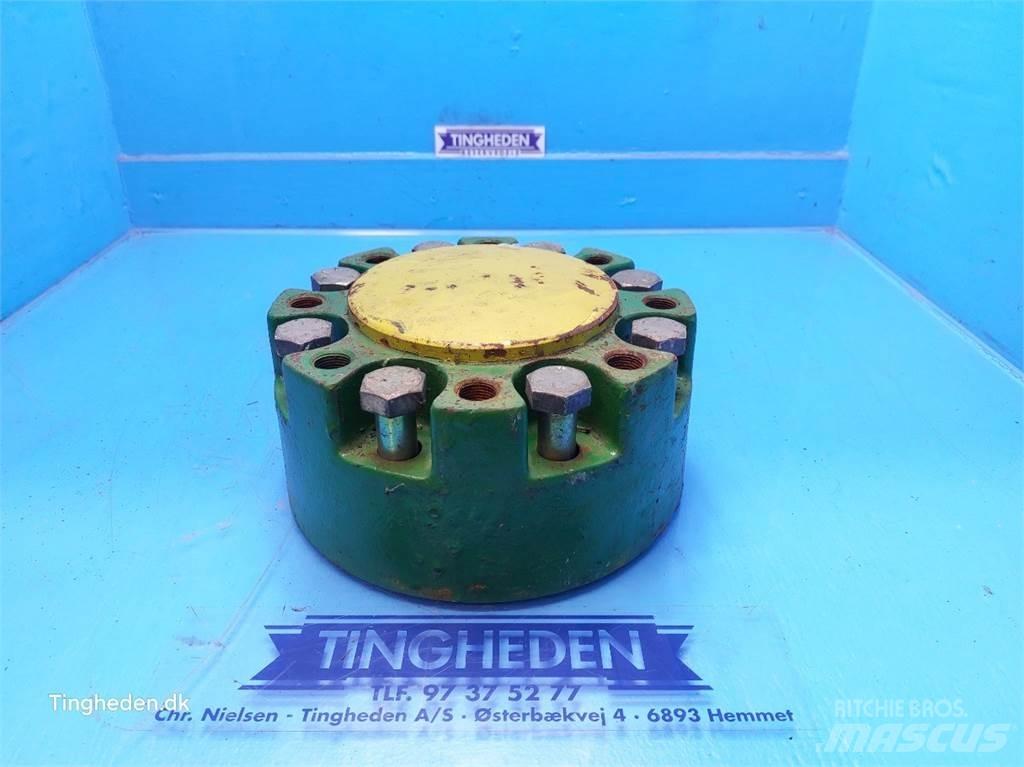 John Deere 6110 Kiti naudoti traktorių priedai