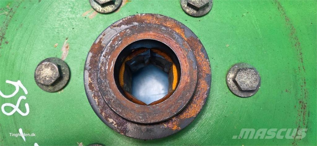 John Deere 625R Derliaus nuėmimo kombainų priedai