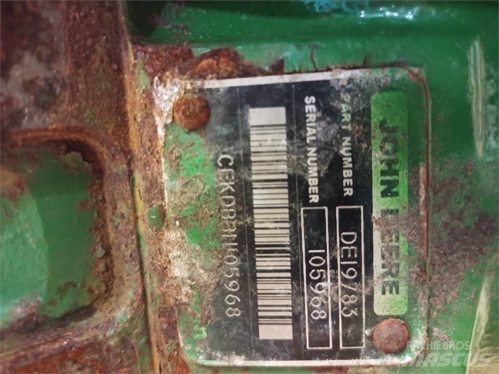 John Deere 630R Derliaus nuėmimo kombainų priedai