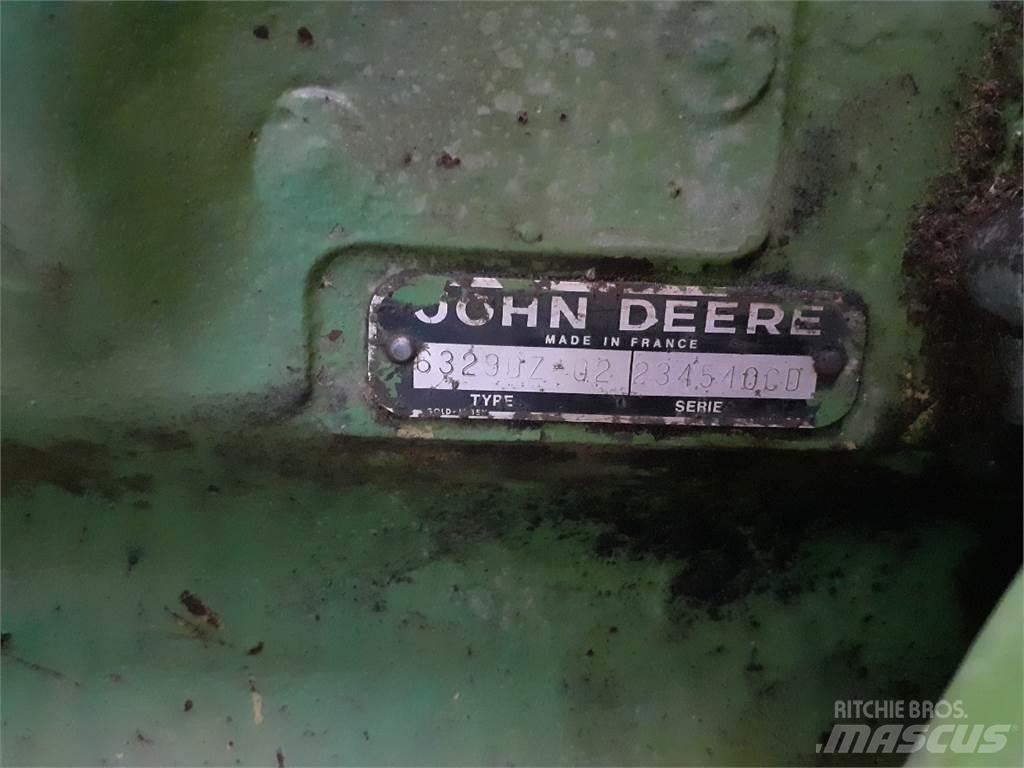 John Deere 6329 Varikliai