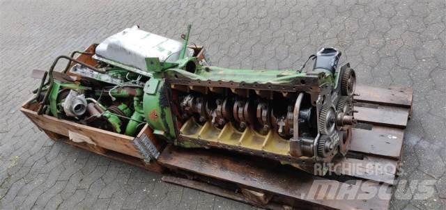 John Deere 6359T Varikliai