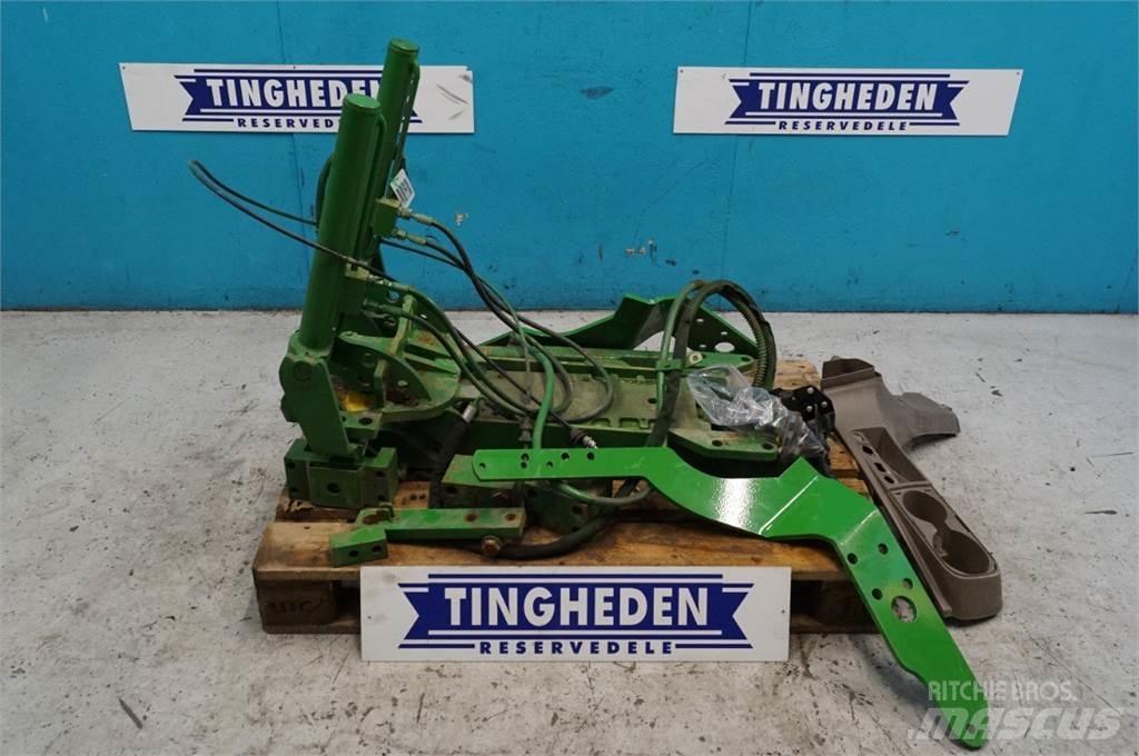 John Deere 8235R Kiti naudoti traktorių priedai