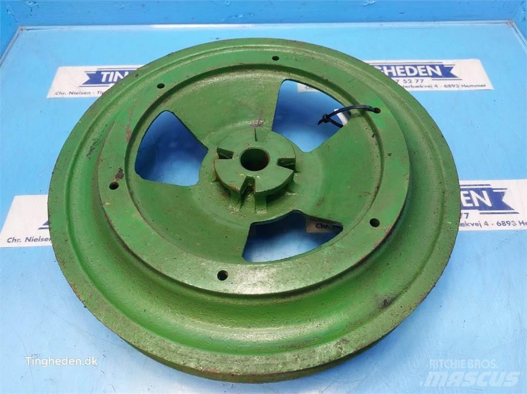 John Deere 925 Derliaus nuėmimo kombainų priedai