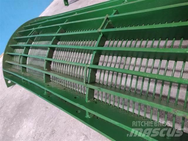 John Deere 935 Derliaus nuėmimo kombainų priedai
