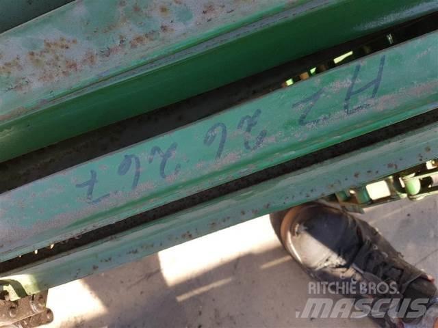 John Deere 942 Derliaus nuėmimo kombainų priedai