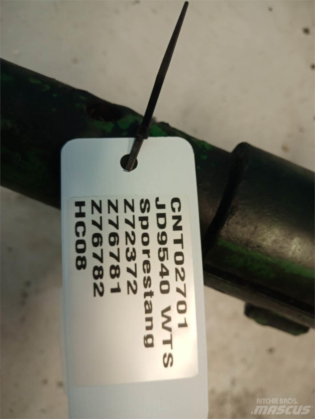 John Deere 9540 Derliaus nuėmimo kombainų priedai
