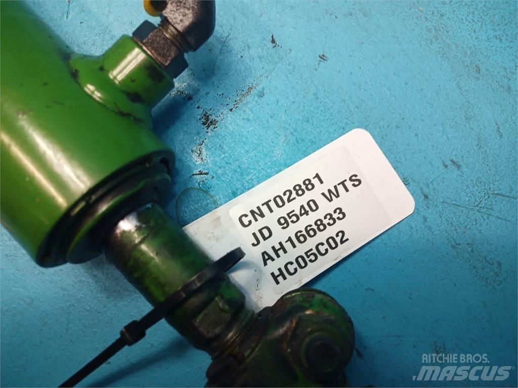 John Deere 9540 Derliaus nuėmimo kombainų priedai