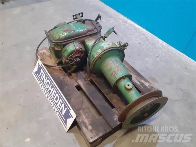 John Deere 955 Transmisijos
