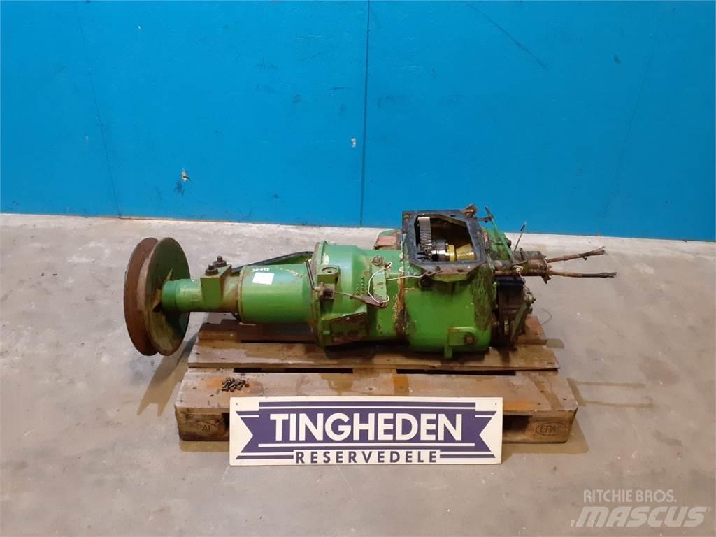 John Deere 955 Transmisijos
