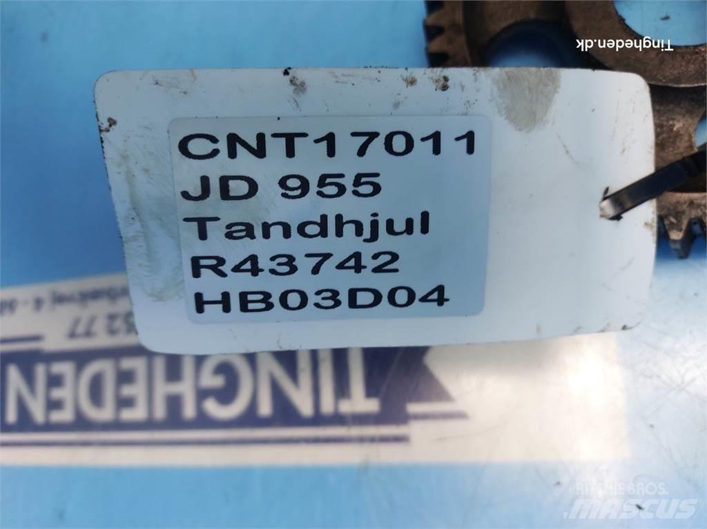 John Deere 955 Varikliai