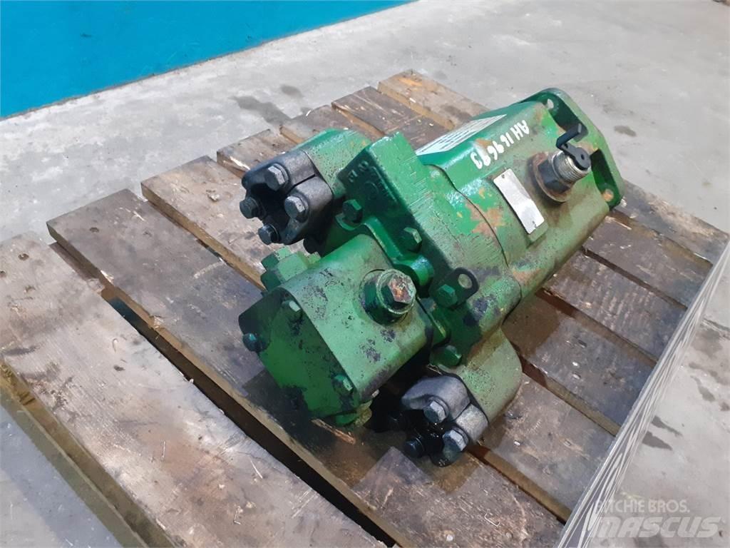 John Deere 9640 Hidraulikos įrenginiai