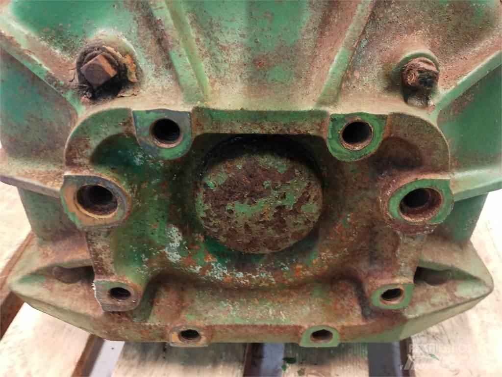 John Deere 965 Derliaus nuėmimo kombainų priedai