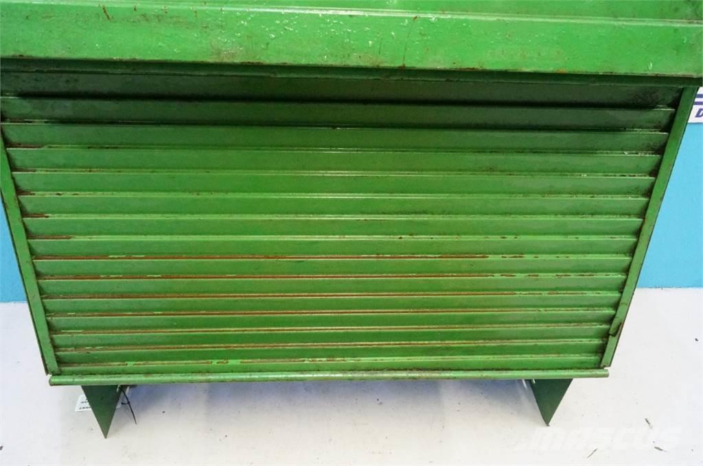 John Deere 965 Smėlio ir druskos barstytuvai