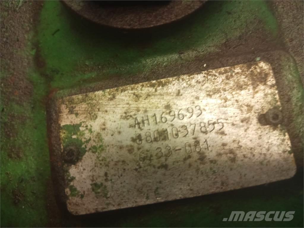 John Deere 9780 Hidraulikos įrenginiai