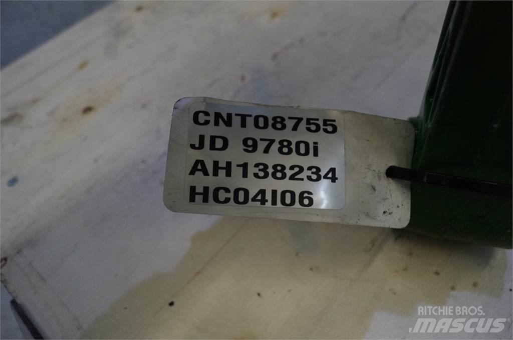 John Deere 9780 Smėlio ir druskos barstytuvai