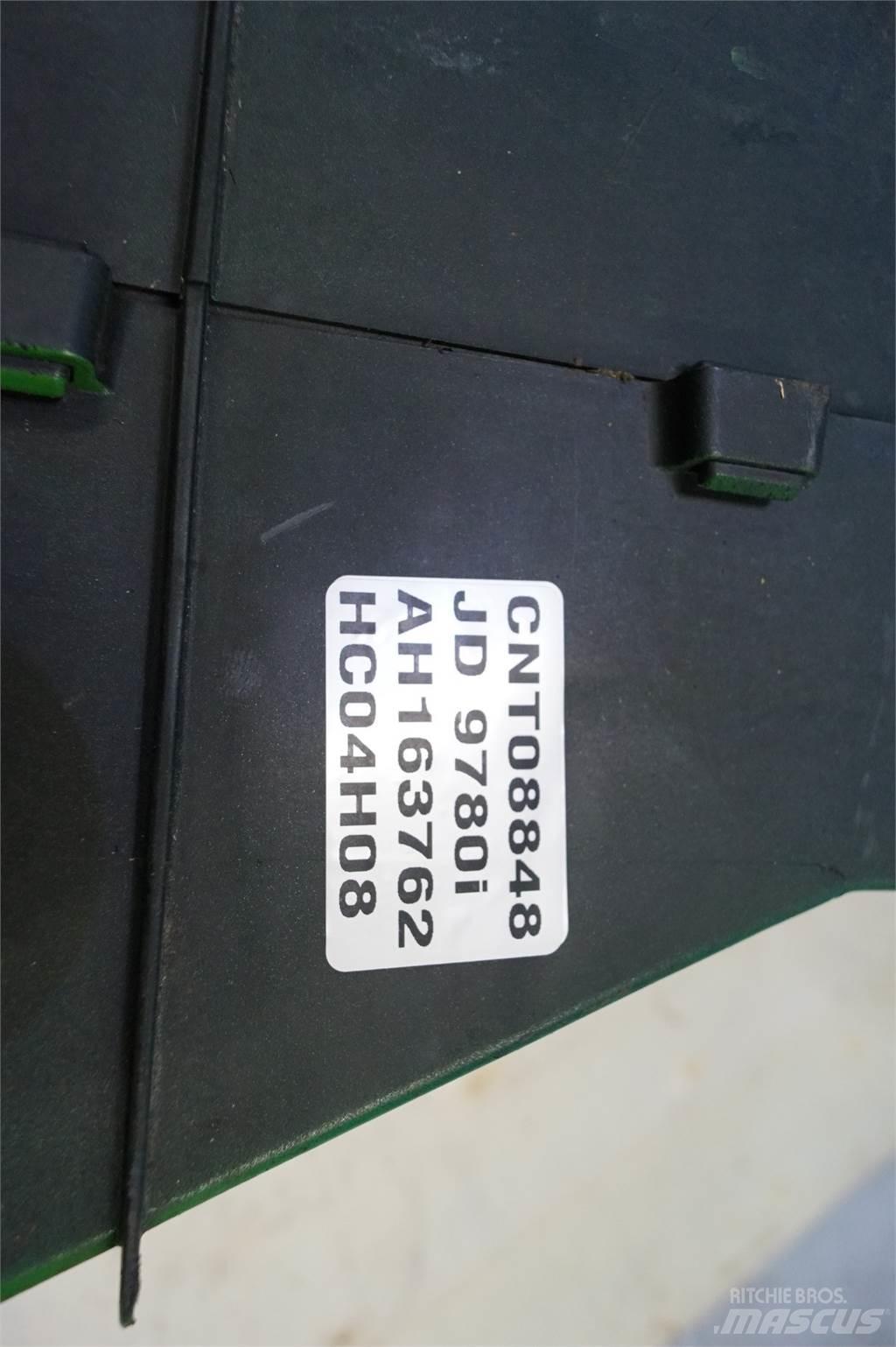 John Deere 9780 Radiatoriai