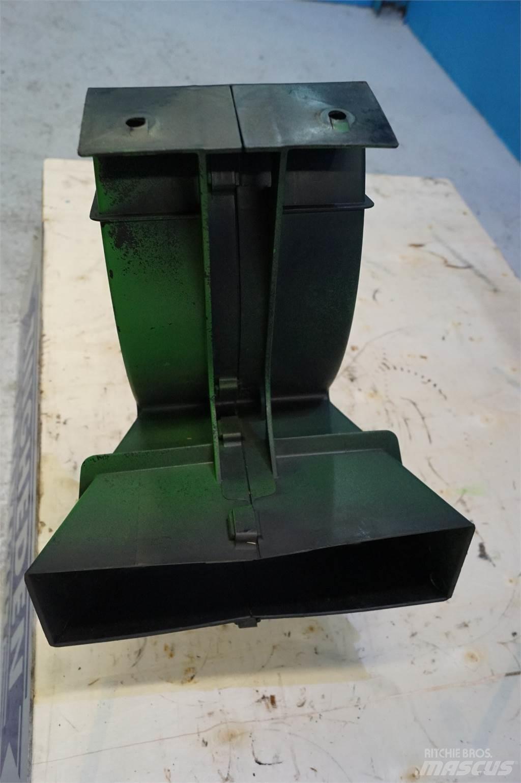 John Deere 9780 Radiatoriai